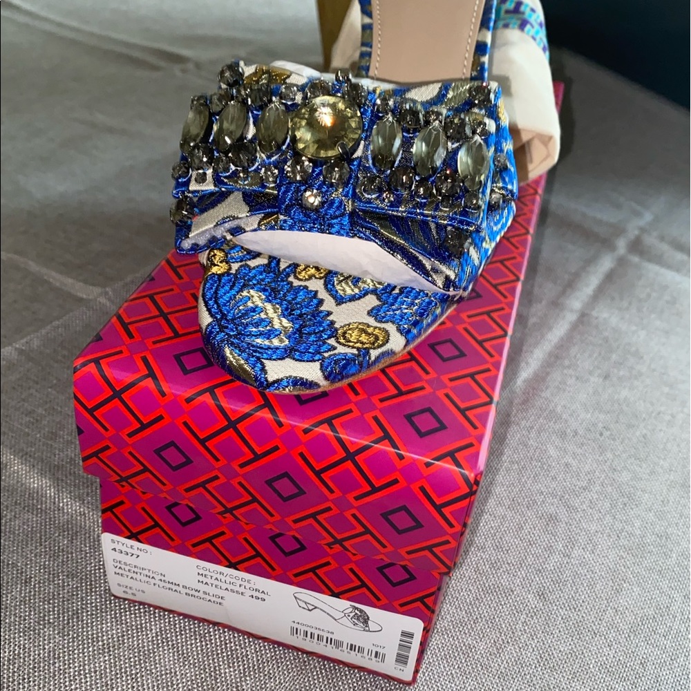 1/2 Off August Sale- Tory Burch - Picture 2 of 6